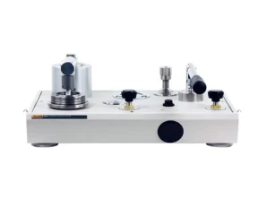 Fluke Calibration P3000 Pneumatic Deadweight Testers